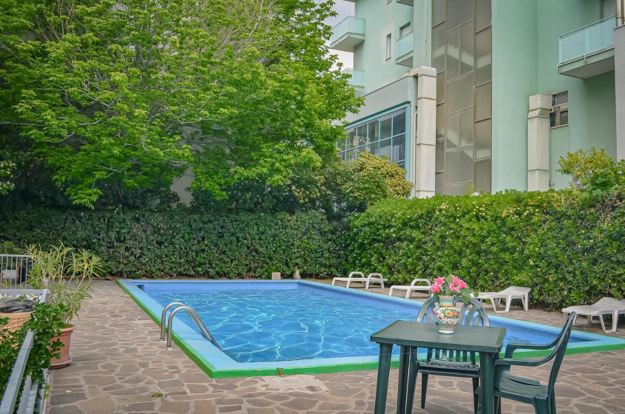 רימיני Hotel Stradiot מראה חיצוני תמונה