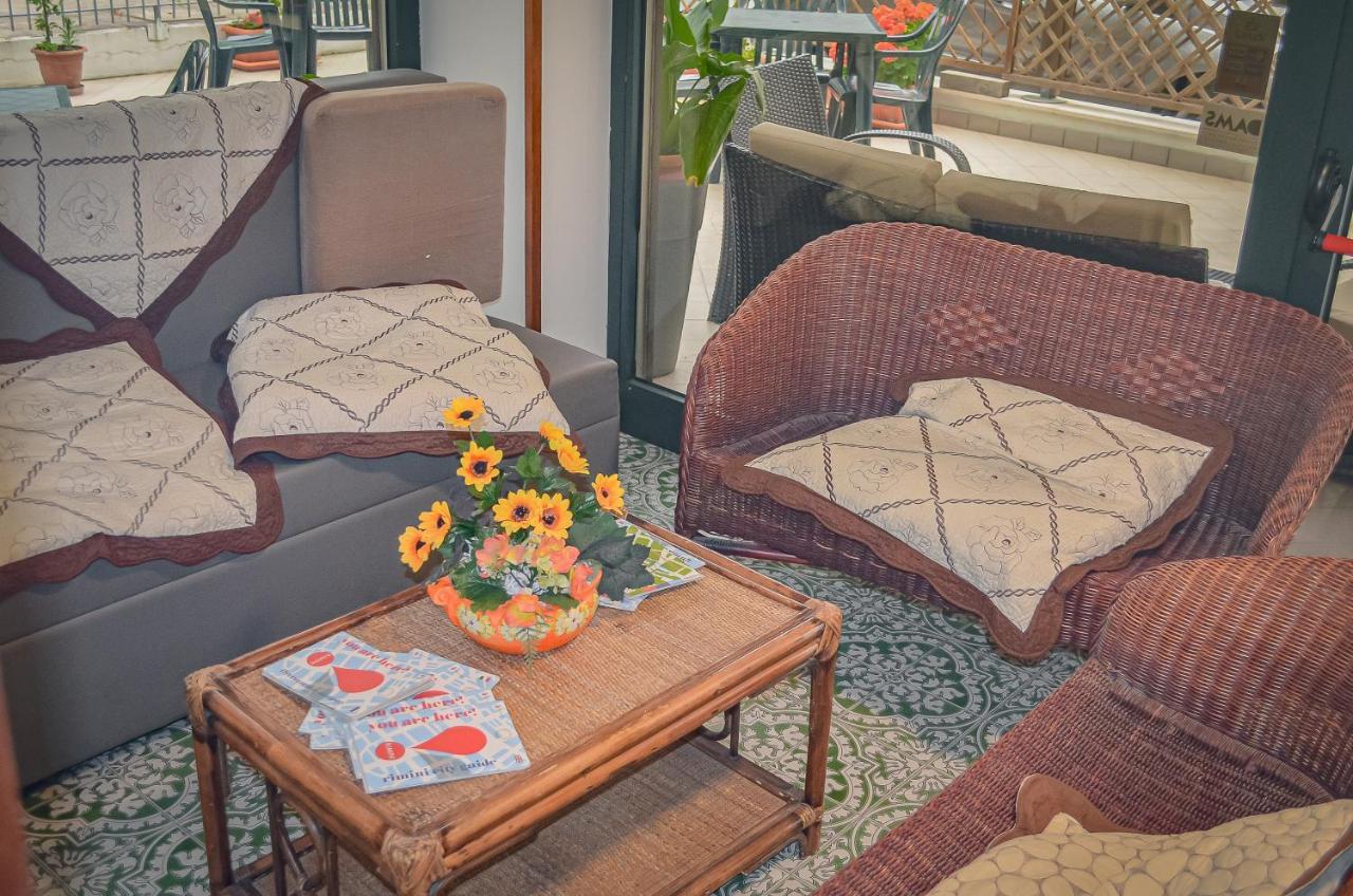 רימיני Hotel Stradiot מראה חיצוני תמונה
