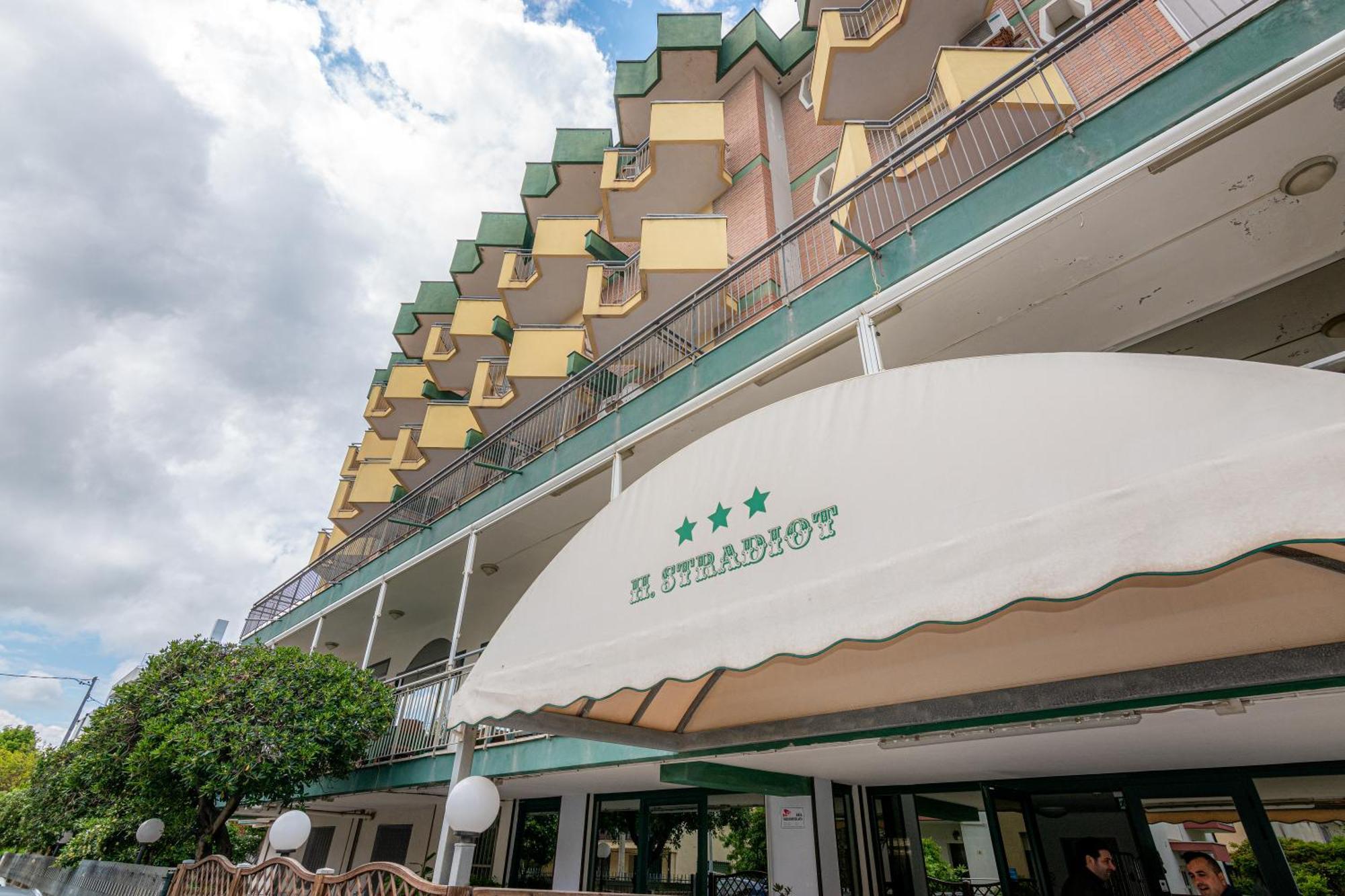רימיני Hotel Stradiot מראה חיצוני תמונה