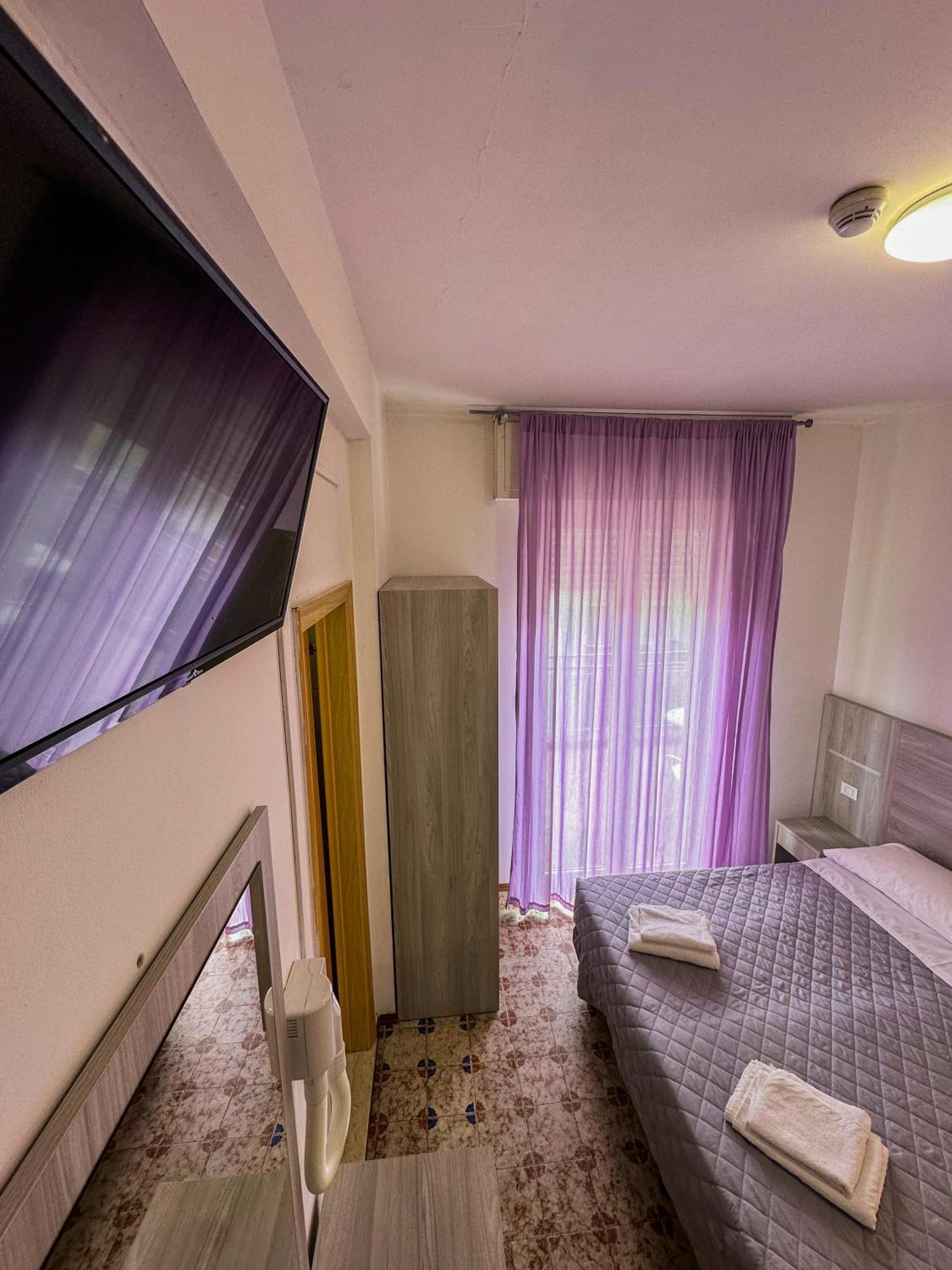 רימיני Hotel Stradiot מראה חיצוני תמונה