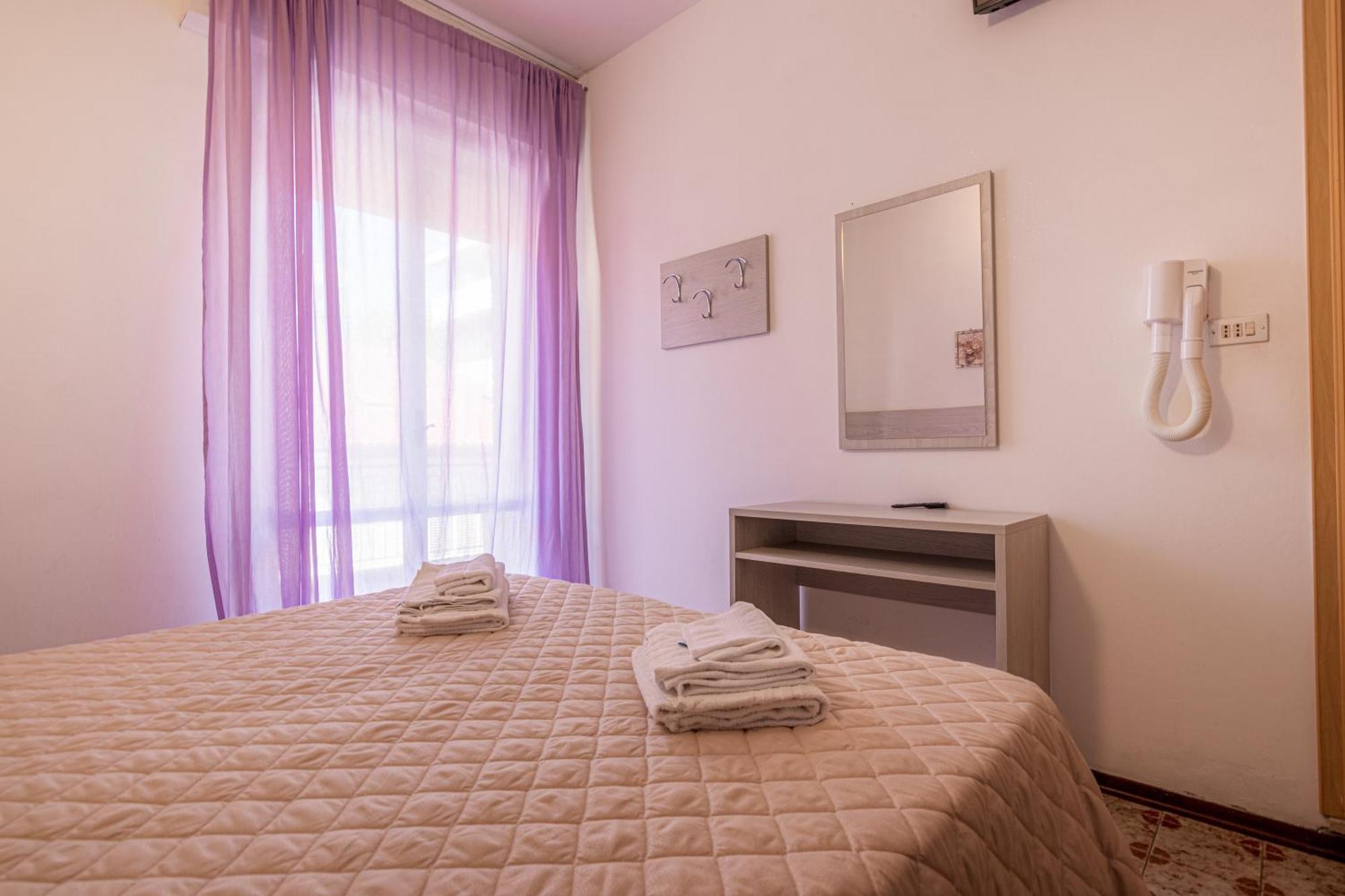 רימיני Hotel Stradiot מראה חיצוני תמונה